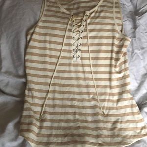 Women’s tan and white tank top